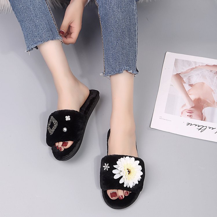 Korean department store new arrival: chic & luxurious floral plush slippers - women's fashionable, high-end rhinestone thong sandals