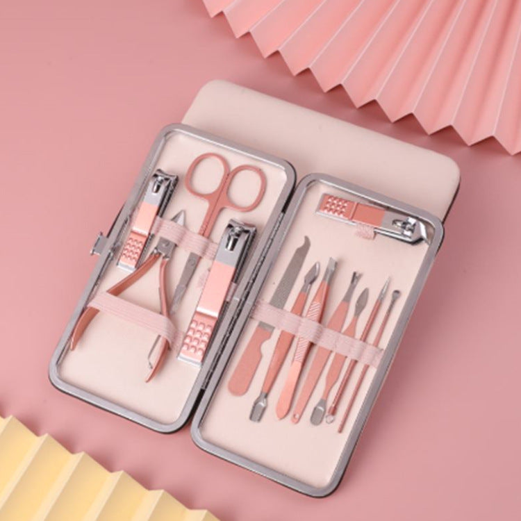 High-quality stainless steel nail clipper set for manicures and pedicures. professional-grade nail scissors and nail art tools. wholesale set includes complete nail clippers and nail tips