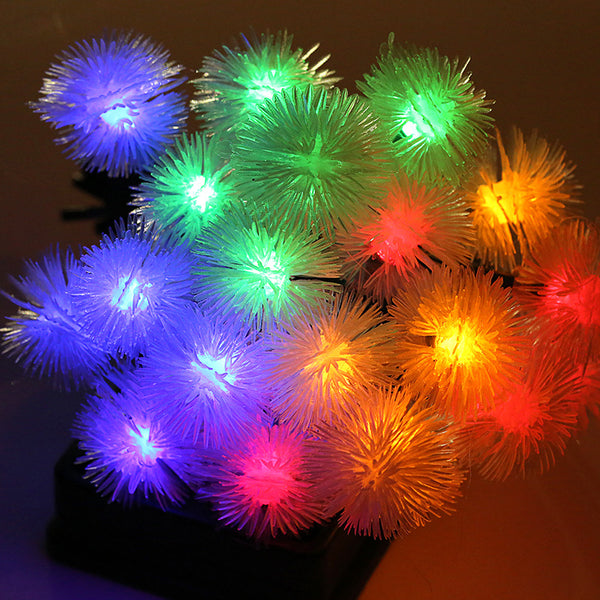 Solar Hair Ball LED Light String Christmas Day Garden Decoration Outdoor Waterproof Snowflake Light Dandelion Lantern