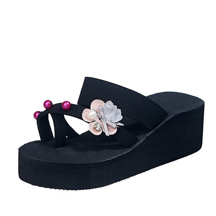 Flower thong sandals, summer outerwear, fairy style, 2024 new fashion pearl women's sandals, thick soleplatform shoes, trendy