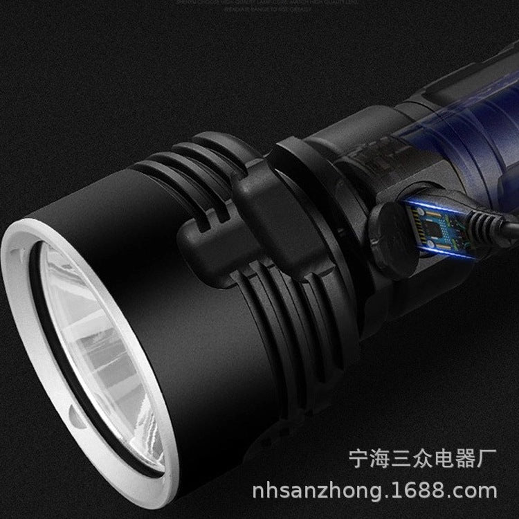 Factory direct sales  hot-selling P50 P70 strong light flashlight USB charging