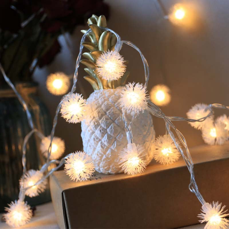 Cross-border LED hairball decorative light string Christmas wedding bedroom decoration dandelion battery box USB small lantern string