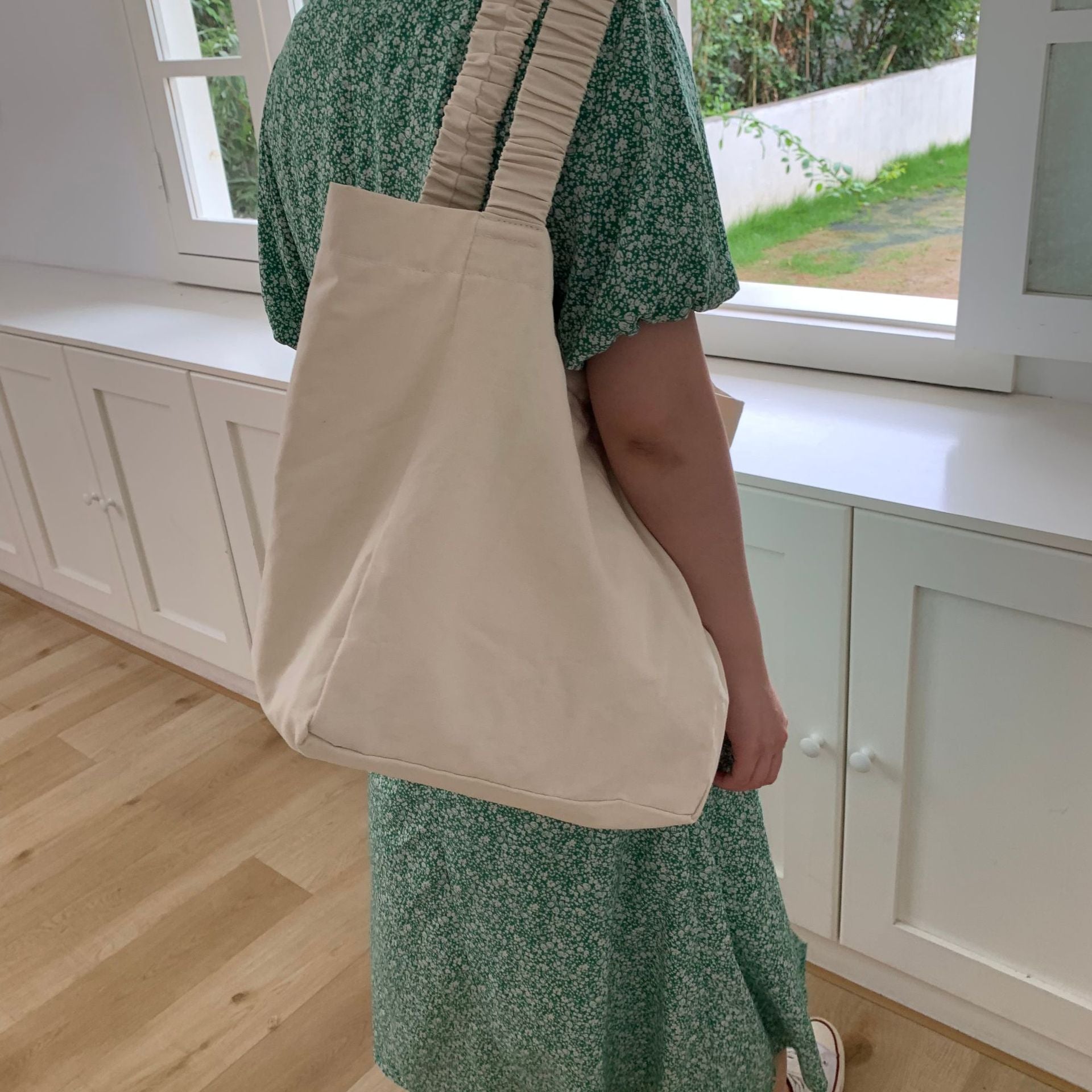 Bags Women's bags New textured shoulder bags Leopard print canvas bags Folded shoulder straps Large solid color capacity handbags