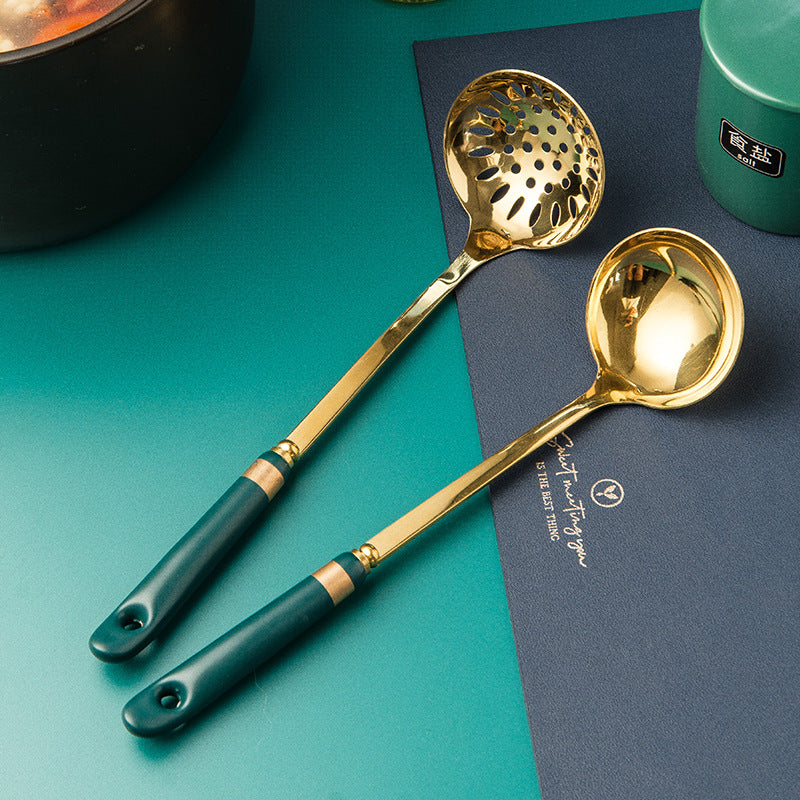 Ready-to-ship wholesale ceramic and stainless steel kitchenware: soup ladles, skimmers, cooking spoons, spatulas, stainless steel strainers, and hot pot spoons