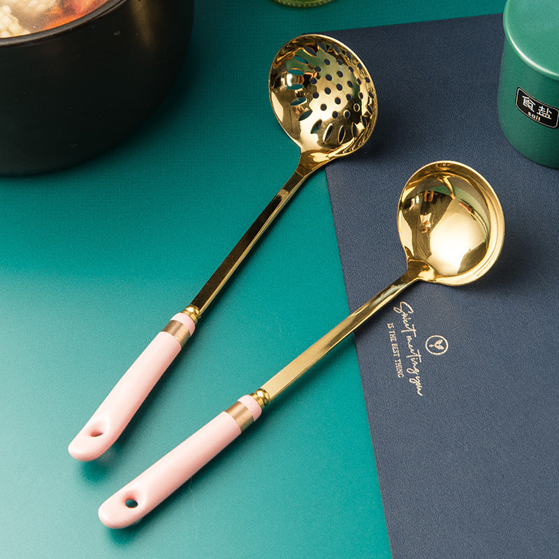 Ready-to-ship wholesale ceramic and stainless steel kitchenware: soup ladles, skimmers, cooking spoons, spatulas, stainless steel strainers, and hot pot spoons