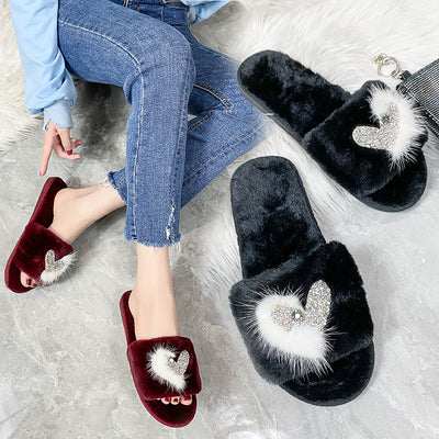 2024 new fuzzy slippers for women, autumn/winter outdoor wear, fashionable open-toe warm real fur heart-shaped trendy thong sandals
