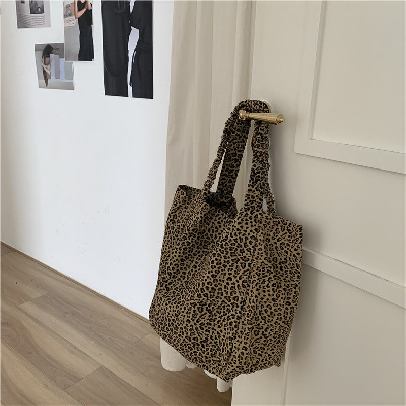 Bags Women's bags New textured shoulder bags Leopard print canvas bags Folded shoulder straps Large solid color capacity handbags