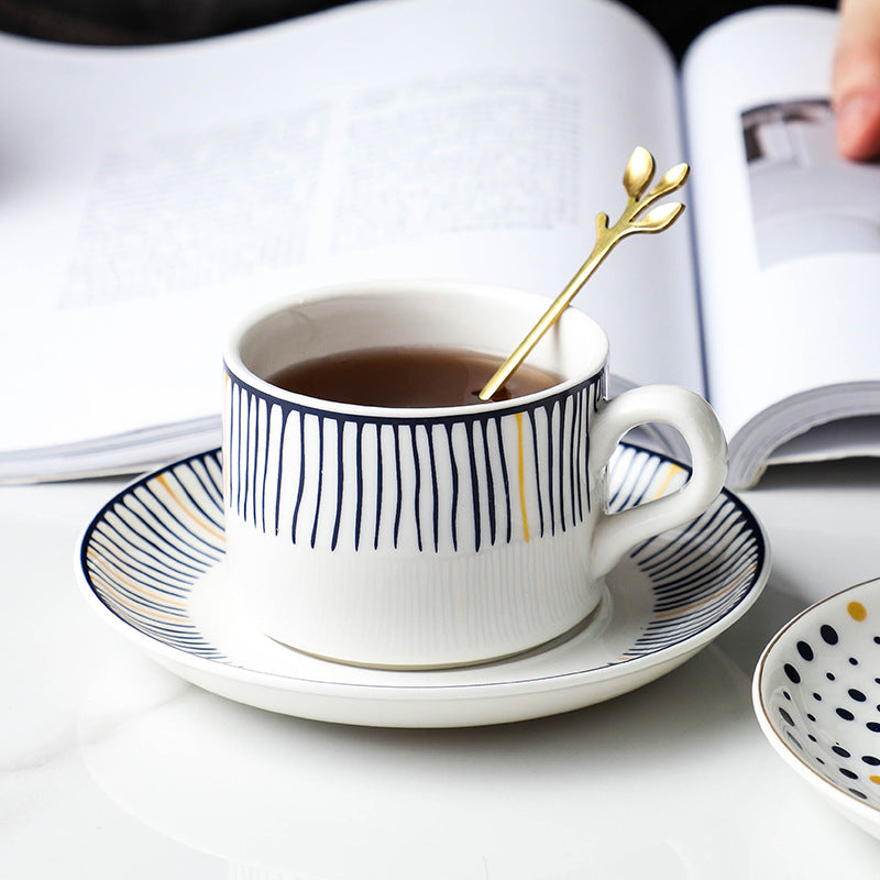 Coffee cup and saucer set with spoon, iron stand, ceramic creative office coffee cup and saucer set, restaurant afternoon tea tableware, nordic style