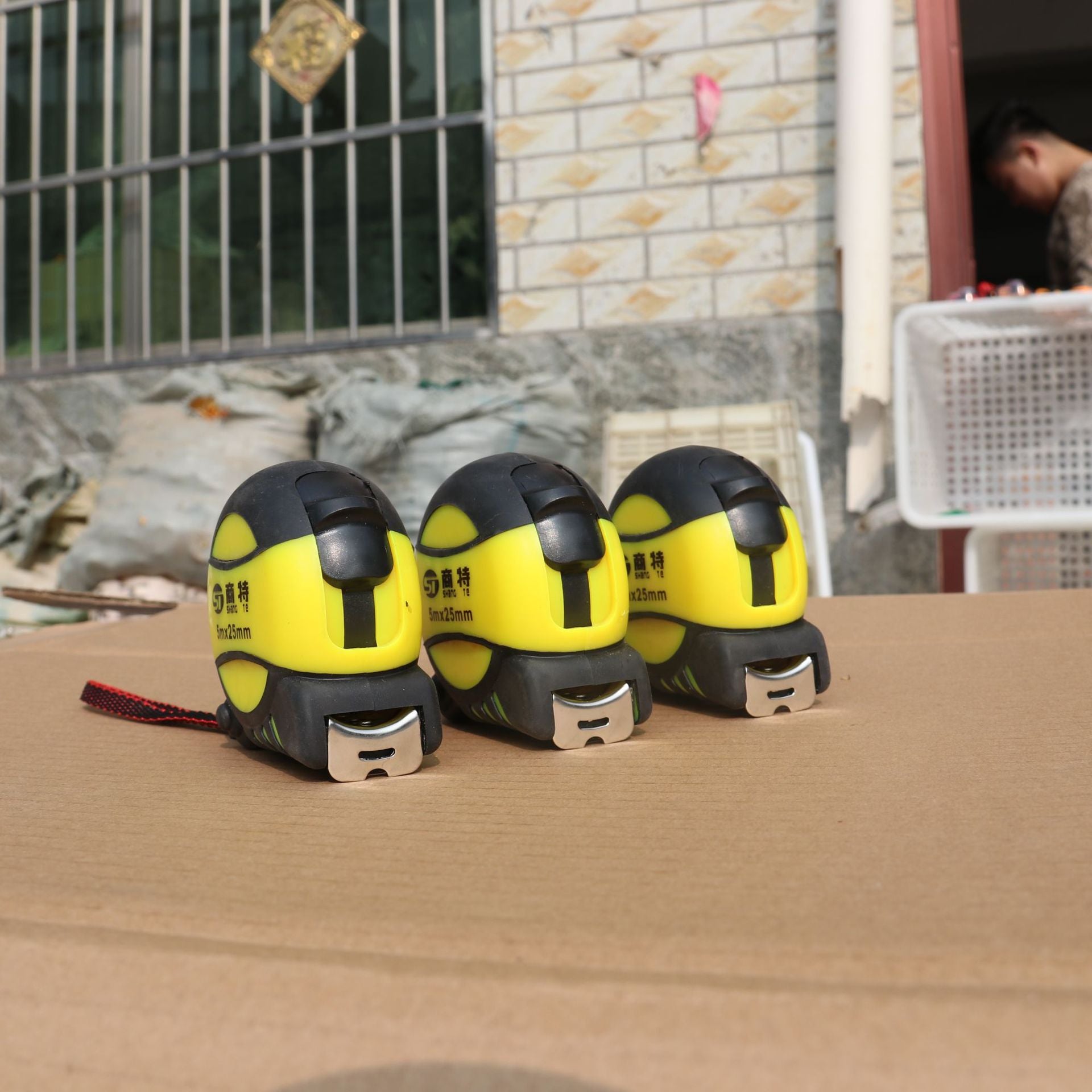 Free shipping steel tape measure 5m tape measure wear-resistant matte ruler glue 7.5 meters ruler drop-resistant 10 meters wholesale manufacturer box ruler