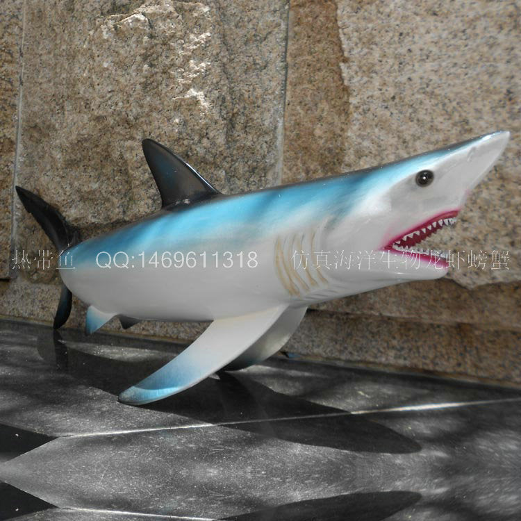 Simulation tropical fish model, shopping mall atrium pendant fishing decoration fiberglass fish pointed mouth, plastic shark model