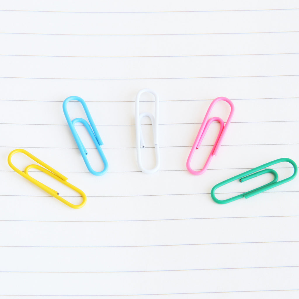 Deli paper clip 0024 Color creative cute paper clip, financial documents are classified and stored 100 pieces/box
