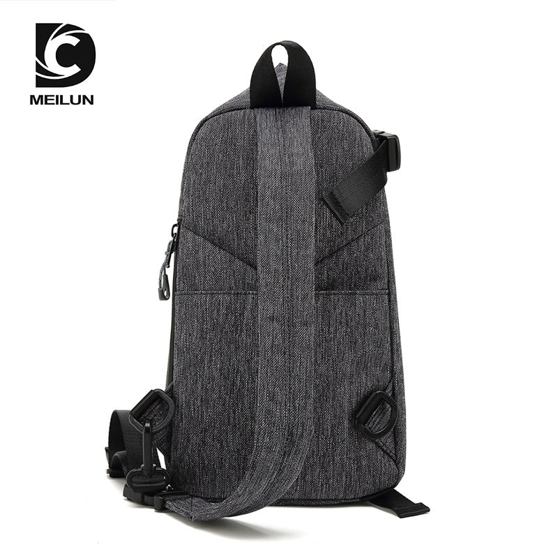 New fashionable shoulder breast bag large capacity multi-functional versatile messenger bag casual shoulder bag wholesale, one piece generation