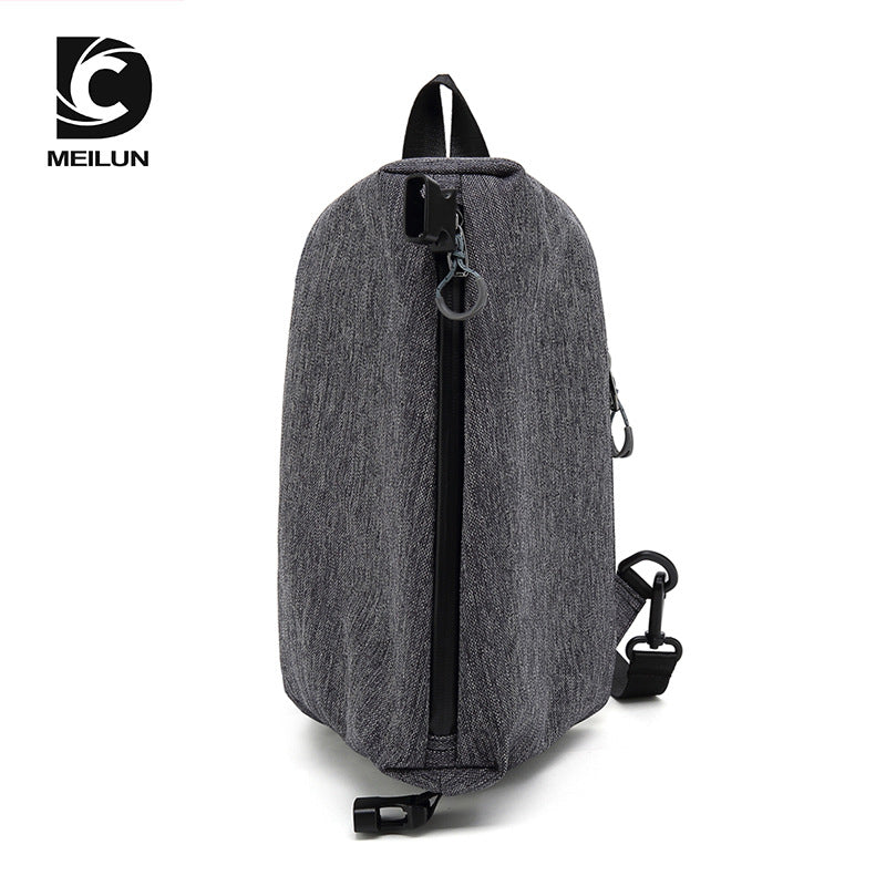 New fashionable shoulder breast bag large capacity multi-functional versatile messenger bag casual shoulder bag wholesale, one piece generation
