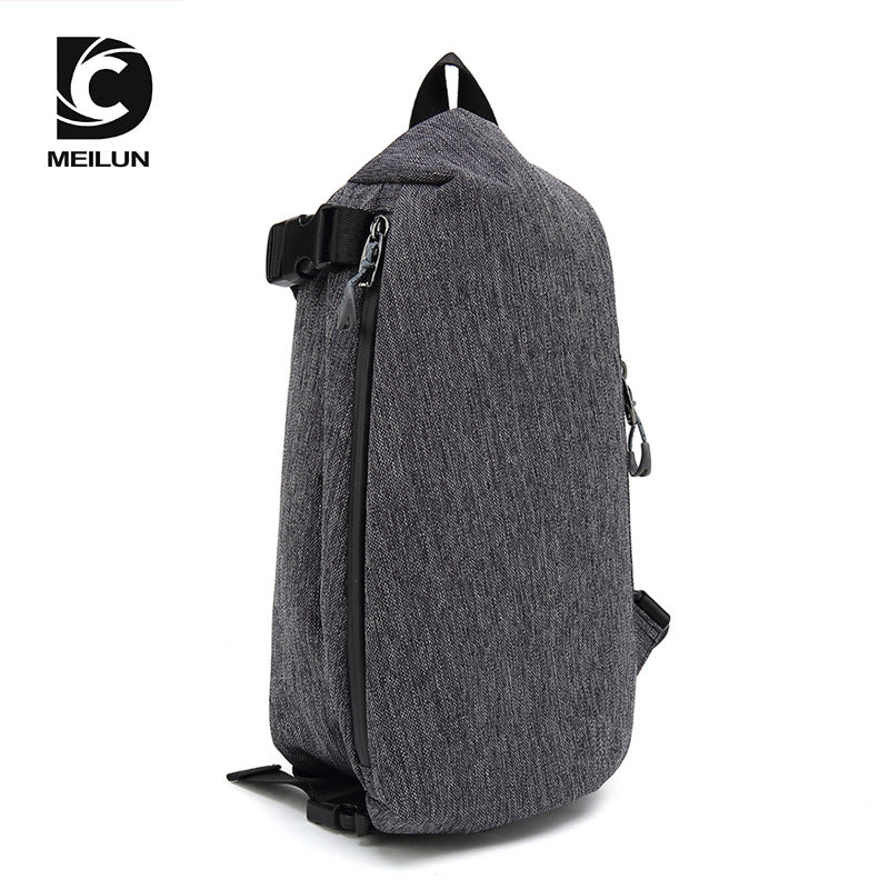 New fashionable shoulder breast bag large capacity multi-functional versatile messenger bag casual shoulder bag wholesale, one piece generation