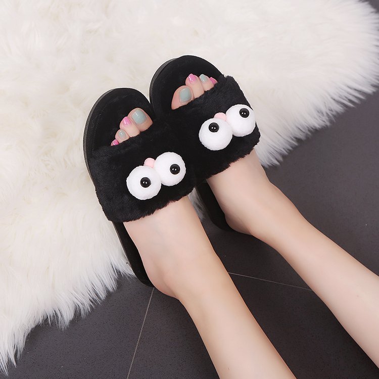 Dropshipping autumn/winter new arrivals: cute big-eyed plush slippers, fuzzy thong sandals, flat soft sole outdoor wearable slippers for women