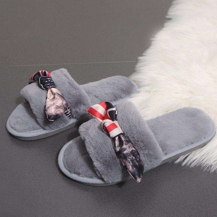 Women's fuzzy slippers - indoor/outdoor, trendy instagram style, flat, fashionable 2024 design - dropshipping available