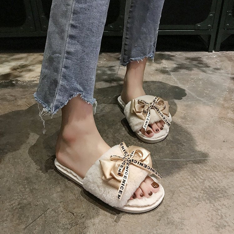 Fuzzy slippers with bow for women, new korean style fashionable outdoor one-strap flat slippers for autumn/winter 2024, home slippers