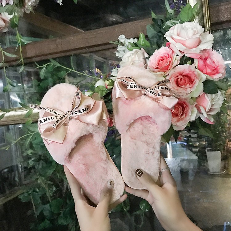 Fuzzy slippers with bow for women, new korean style fashionable outdoor one-strap flat slippers for autumn/winter 2024, home slippers