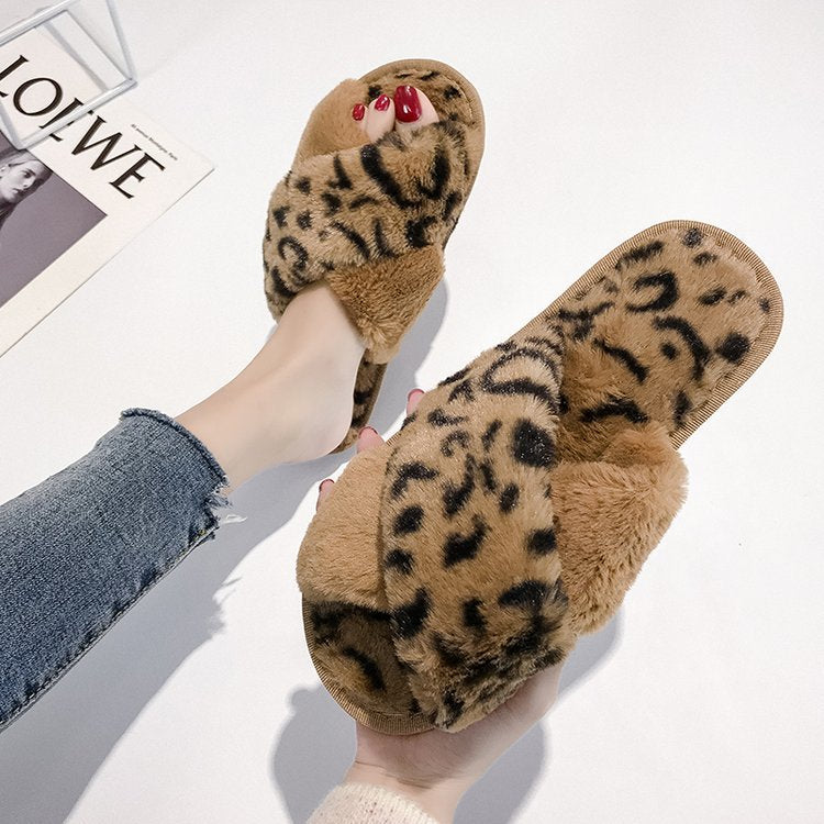 Women's fuzzy slippers - 2024 winter new korean style flat cross strap suede leopard print indoor/outdoor slippers