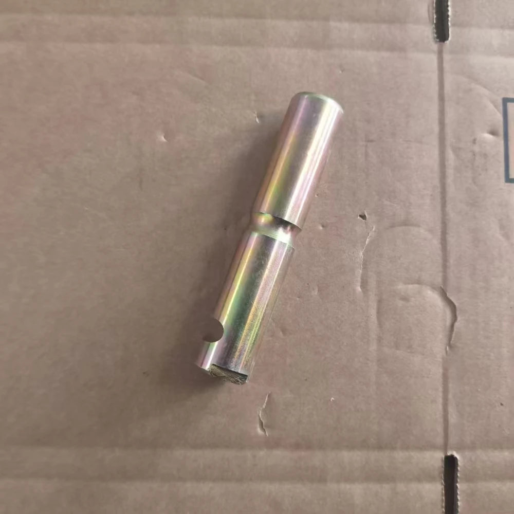 Sinotruk howo light truck spare parts leaf spring pin lz970452000222