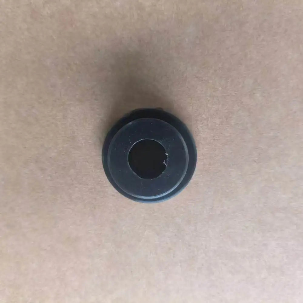 Sinotruk howo az1642430265 cabin front suspension adjust bushing / t-bushing