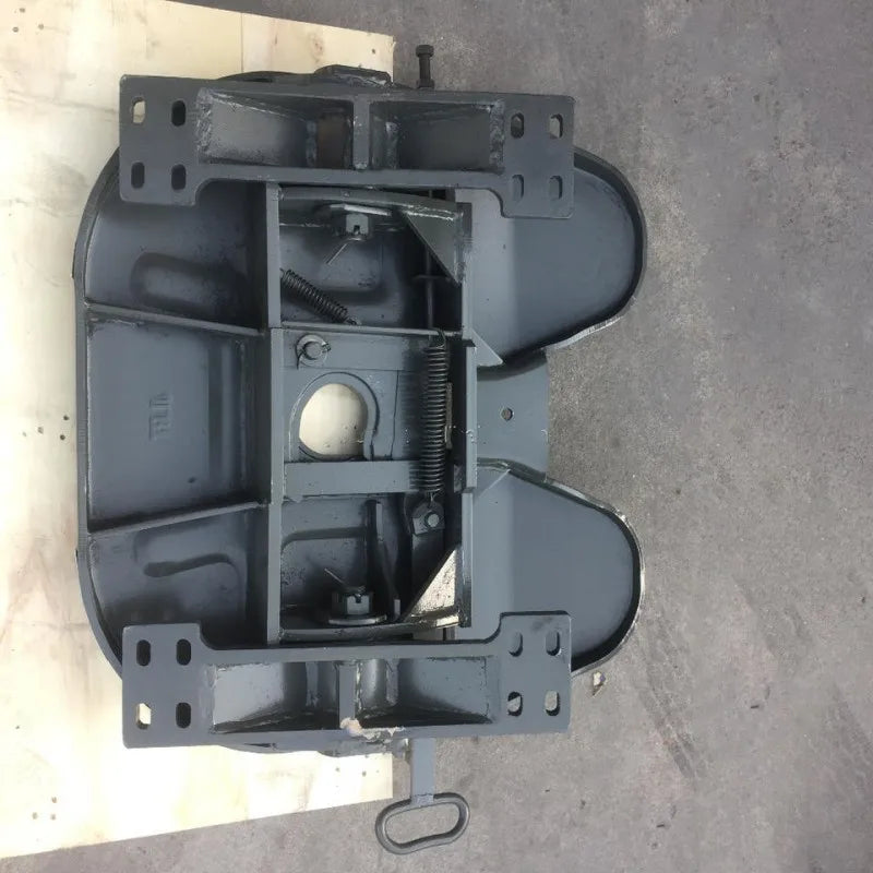Sinotruk howo truck parts saddle traction seat wg9130939100 a8090 fifth wheel