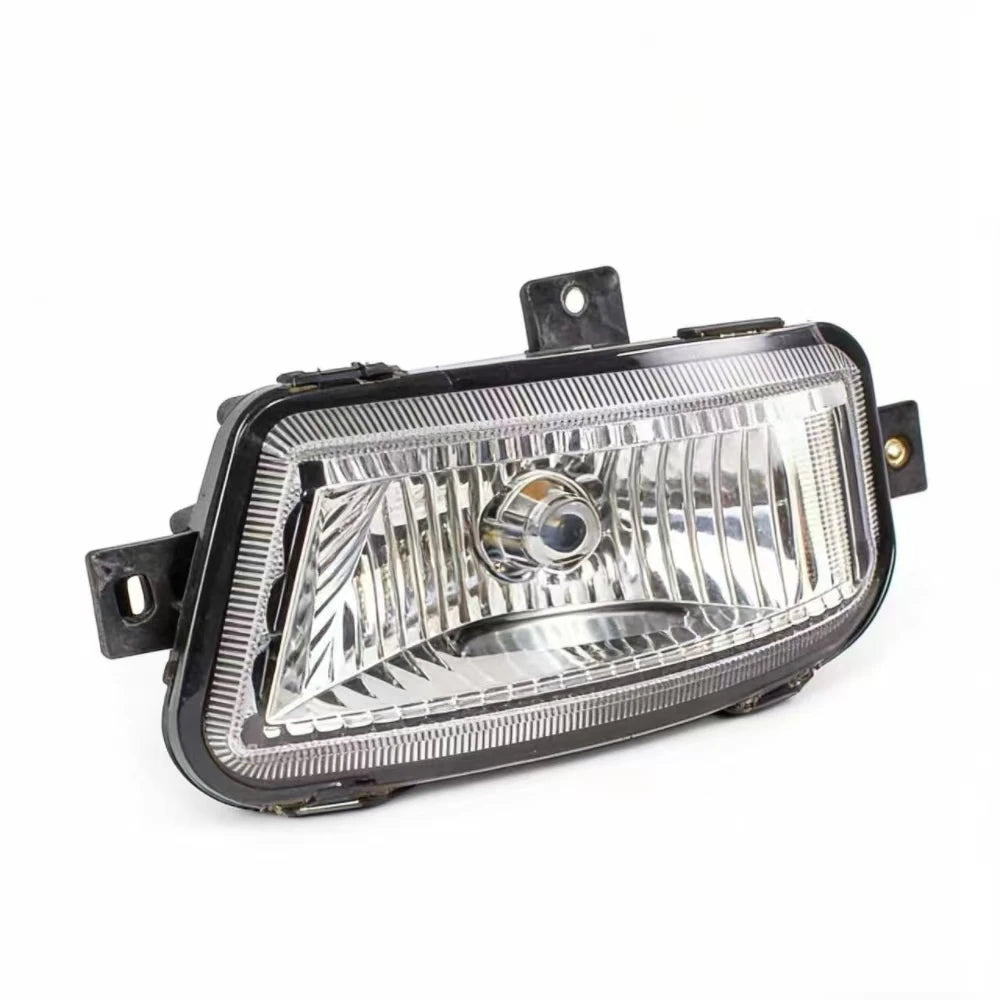 Sinotruk howo light truck fog light rh lg9704720004