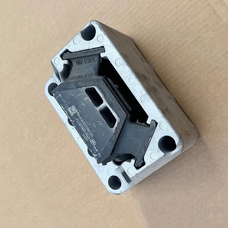 1001060-2000/c faw jh6 truck engine rear mount bracket cushion assembly