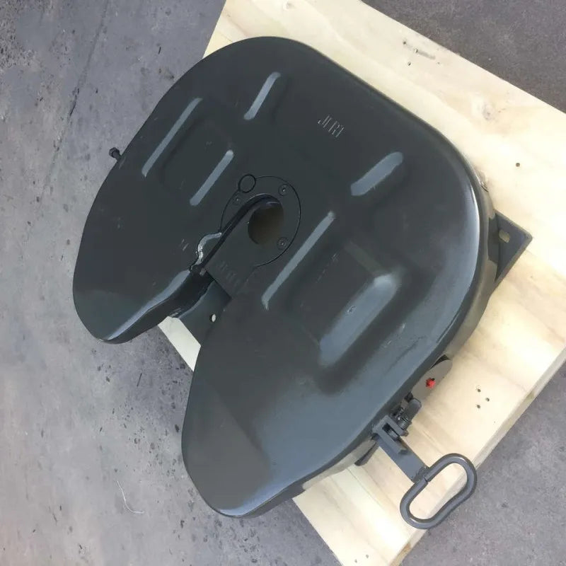Sinotruk howo truck parts saddle traction seat wg9130939100 a8090 fifth wheel