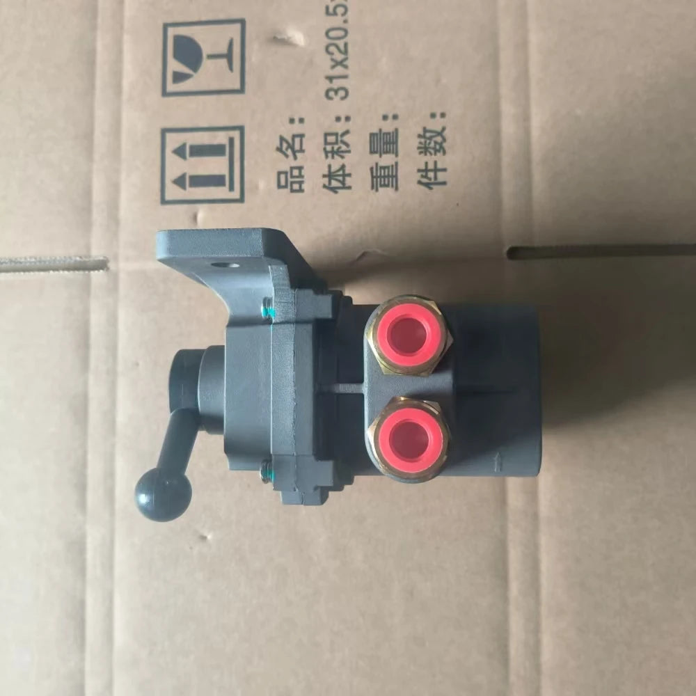 Sinotruk sitrak truck spare parts tank changeover valve wg9925550872 for sitrak oil tank electric steering valve