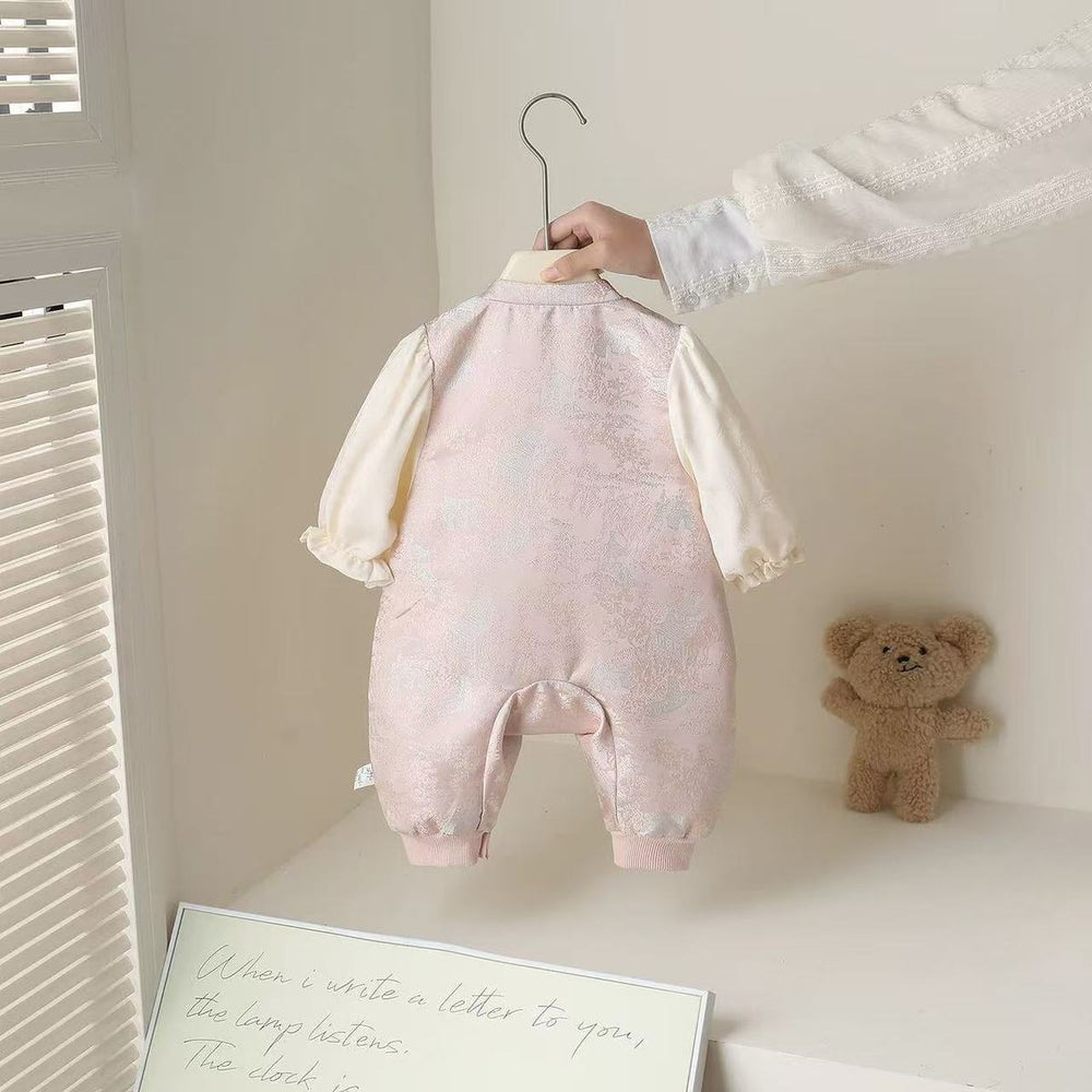 Spring clothing for infants and young children, one-piece baby clothes, national style, small age, 100-day baby clothes, baby's first birthday dress, new year's greetings clothes