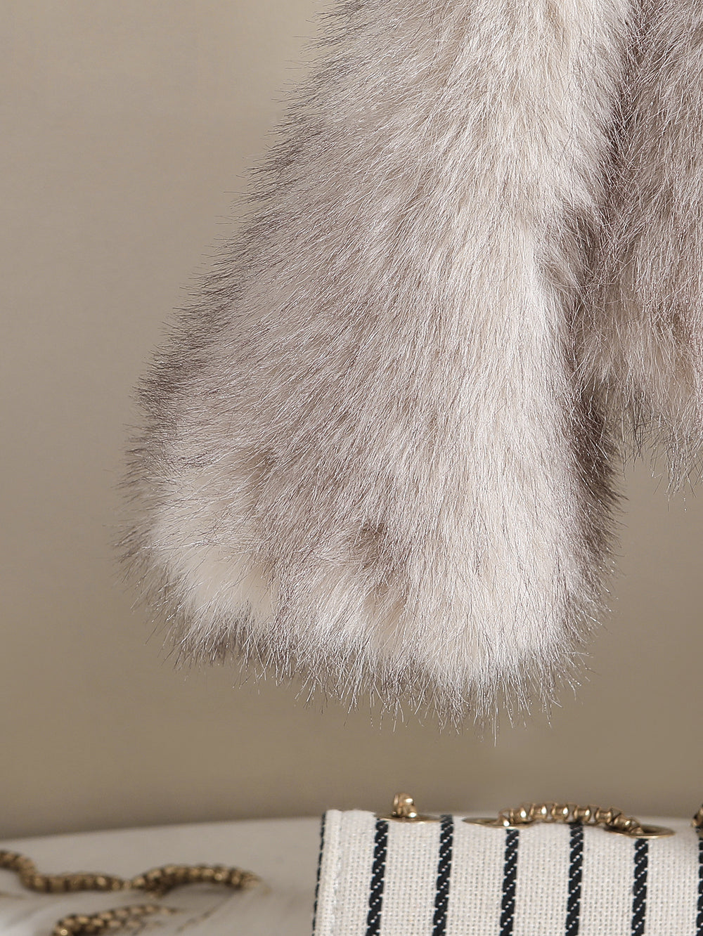cross-border e-commerce hot seller: faux fur fashion warm hooded jacket