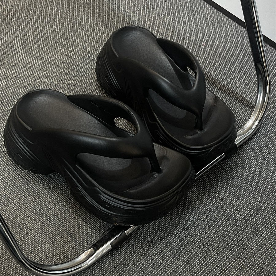 Thick sole clip-on slippers for women, summer outwearthick sole, feeling like stepping on shit, 2025 new arrivalsummer popular flip-flops at the beach