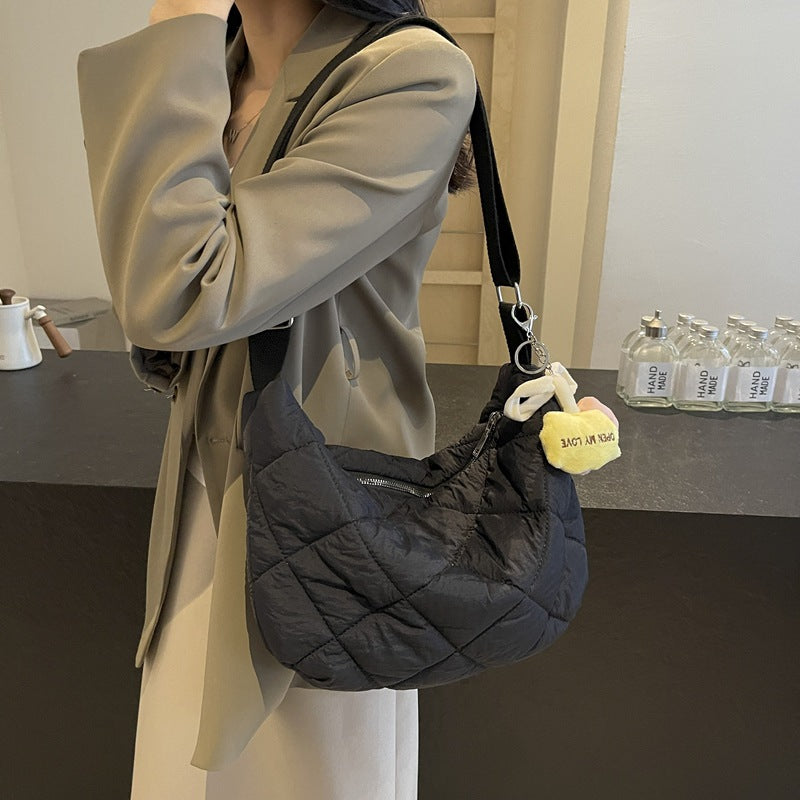 Cross-border new autumn and winter cotton clothes, bags, rhombus casual versatile messenger bags, commuter single shoulder fashion crescent moon dumpling bags