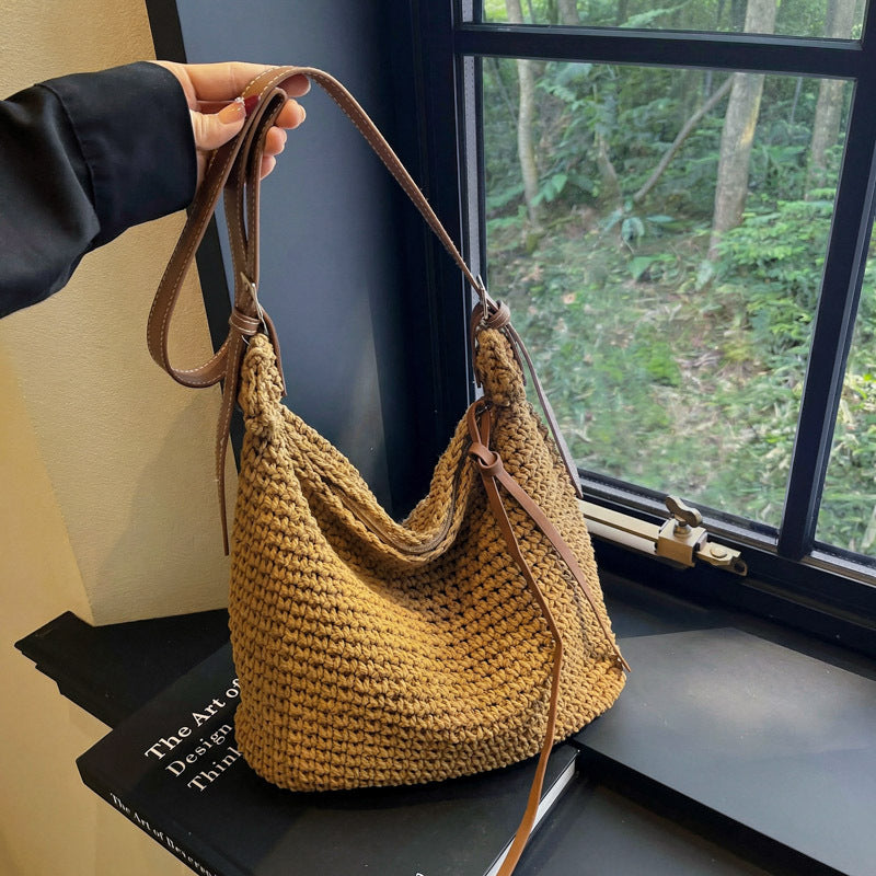 2026 new large capacity women's bag summer straw woven bag fashionable shoulder bag high-end handbag versatile commuter bag