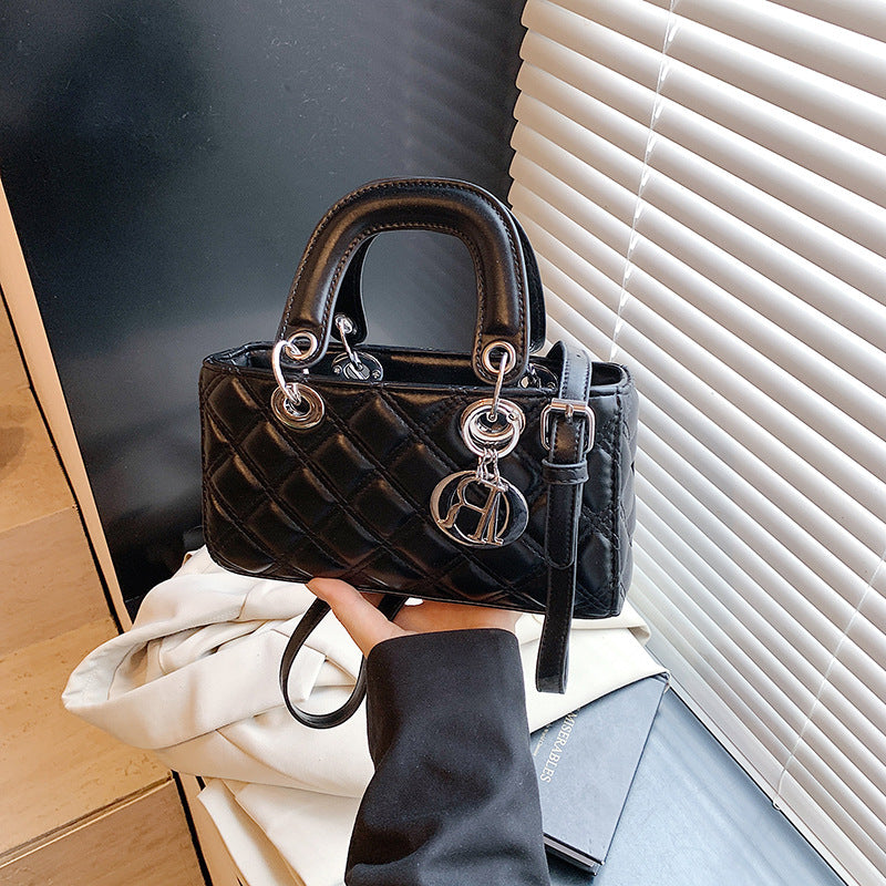 Cross-border high-end diamond Princess Diana bag women's 2025 summer new temperament simple shoulder bag trendy versatile women's bag