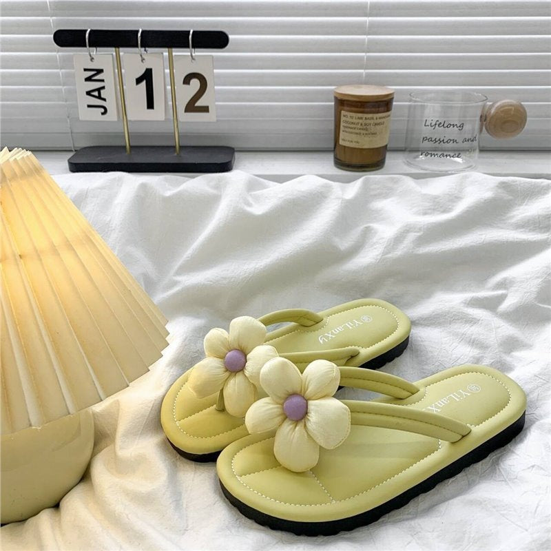 2025 summer new floral flip-flops women's outdoor thick-soled fashionable versatile home slippers beach sandals