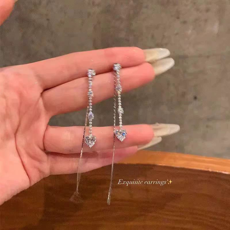 Spring break style white floral earrings - unique dopamine studs, niche design, versatile earrings