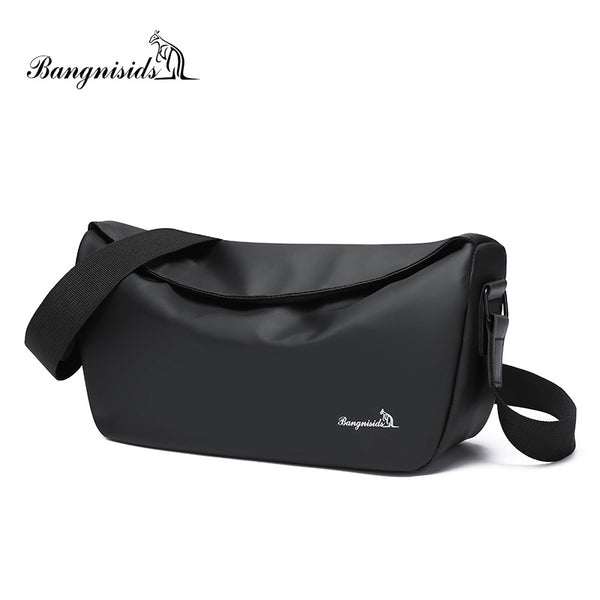 Spring new models, men's black shoulder bag, fashionable and simple, solid color versatile, large-capacity messenger bag, sports bag.