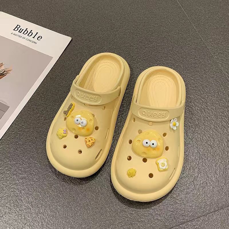 2023new arrival baotou slippers for women summer non-slip indoor home outwear popular beach hole sandals