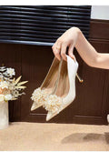 2025 new women's pointed-toe stiletto heel wedding shoes bridal shoes with floral embellishments for wedding dresses