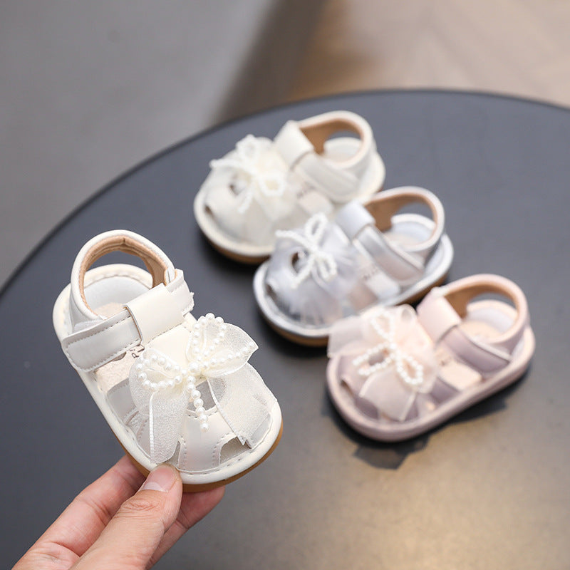 Summer newborn baby squeaky shoes, 0-2 years old baby girl anti-slip soft sole first walker shoes, princess style sandals, hollow out shoes
