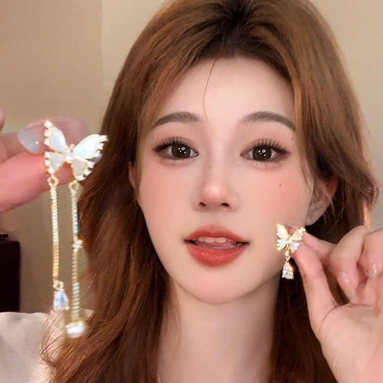 Sense of design butterfly tassel earrings for women classy sense of accessible luxury cool sense of earrings 2025new arrival asymmetrical earrings