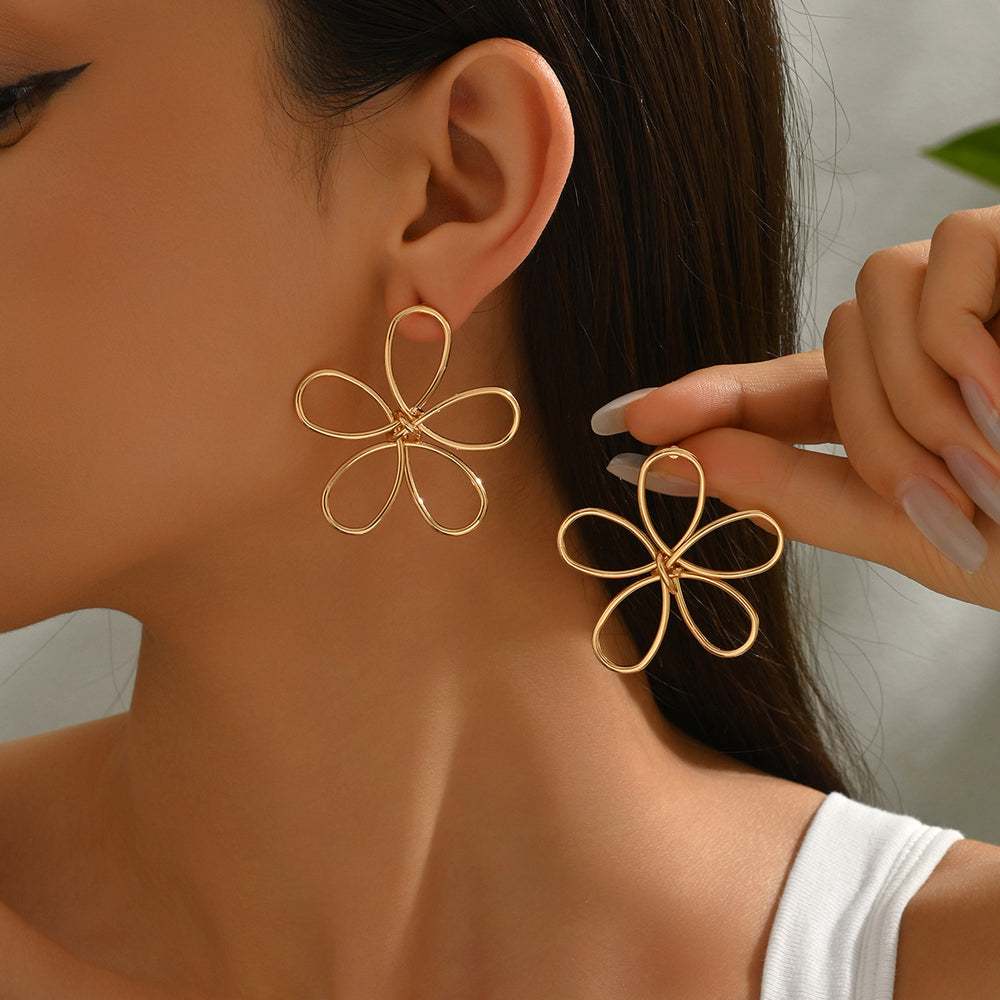 Flower earrings wholesale cross-border exaggerated sense of design earrings women's electroplated alloy versatile cut out line braided earrings