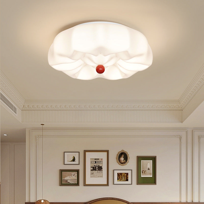 French Cream Wind Eye Protection Bedroom Chandelier Bauhaus Minimalist Modern Romantic Bedroom Ceiling Light Zhongshan Lighting