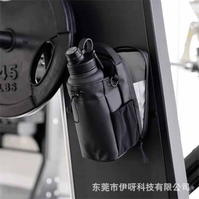 Waterproof gym magnetic water bottle bag outdoor multifunctional 5-piece strong magnetic attachment shoulder storage bag - direct from the factory