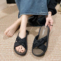 Women's summer slippers 2025 new fashion casual french style soft sole non-slip crossover maternity sandals flat trendy slides