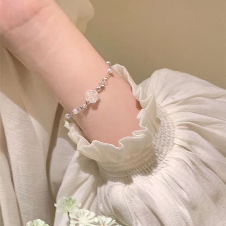 Korean style pearl camellia flower bracelet - women's lightweight luxury, niche, exquisite, high-end, versatile jewelry - wholesale trendy accessories