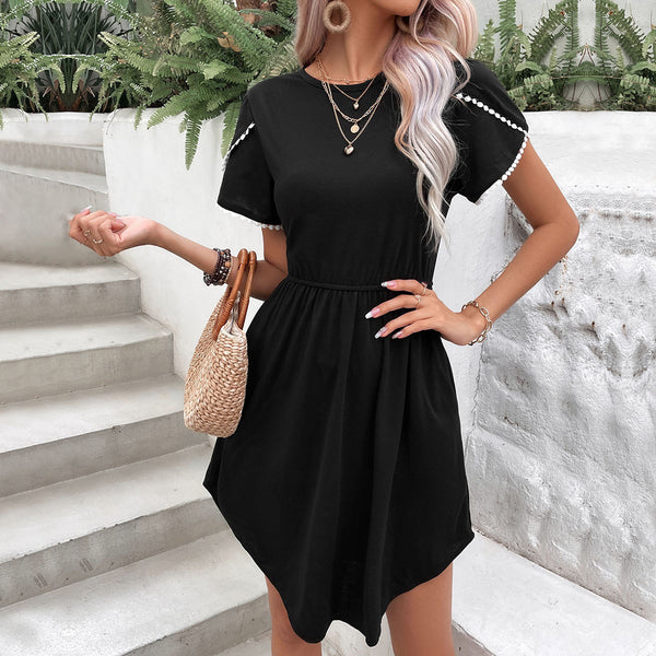 's new European and American dress  sweet and simple wind round neck lace petal short sleeve black t-shirt skirt