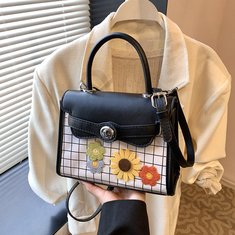 Cross-border new niche portable small square bag women's bag 2025 new trendy fashion hand carry Kelly bag messenger bag